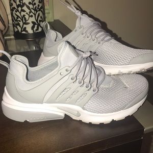 Nike Grey and White air prestos